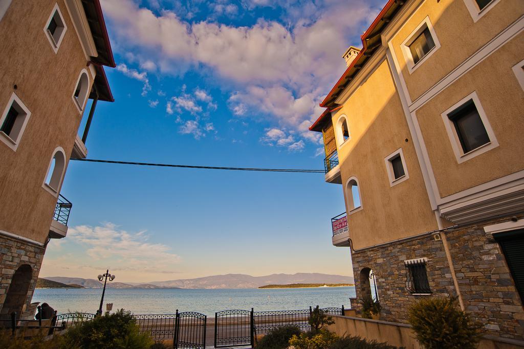 Hercules Amaliapoli Exterior photo